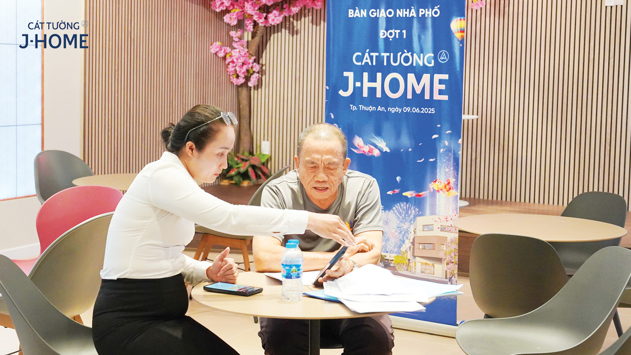 bàn giao sổ Cát Tường J-Home
